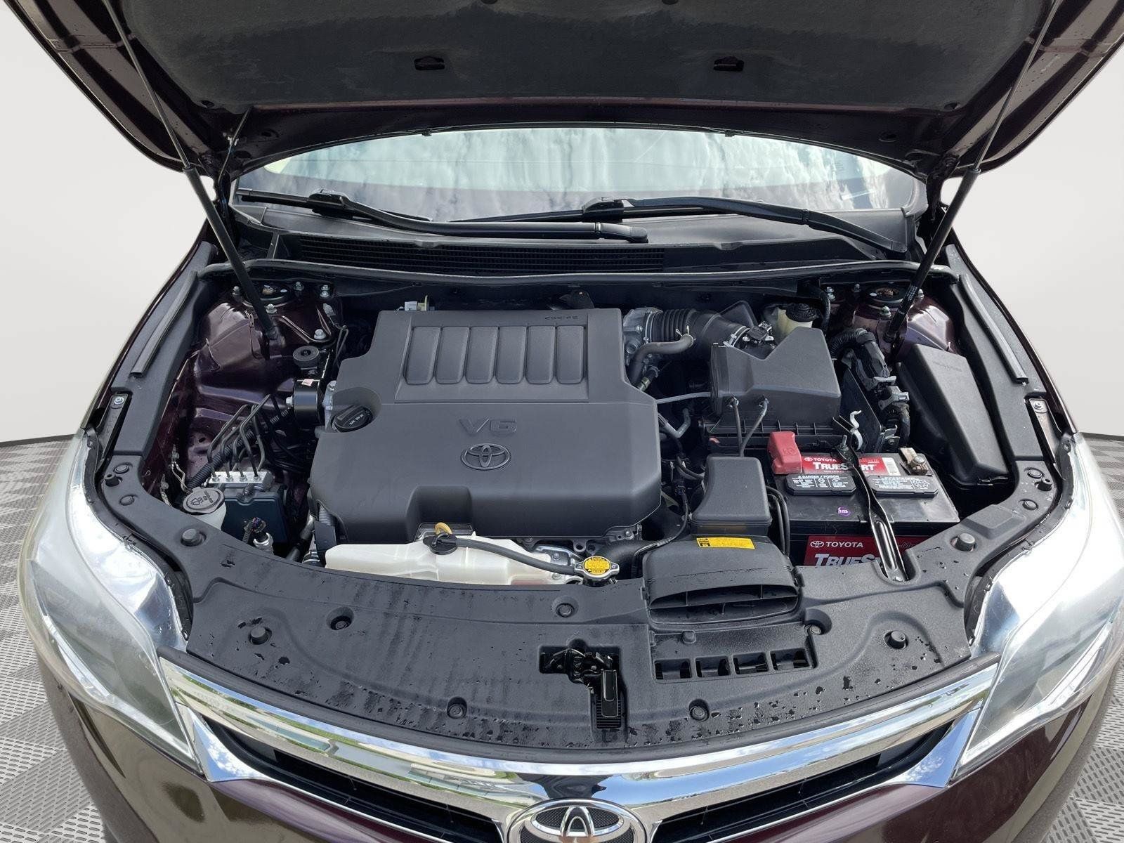 Used 2015 Toyota Avalon XLE Touring FWD image 9