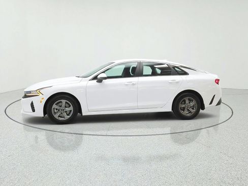 Used 2022 Kia K5 LXS FWD image 8