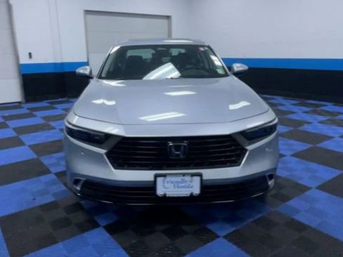 Certified 2023 Honda Accord Touring image 3