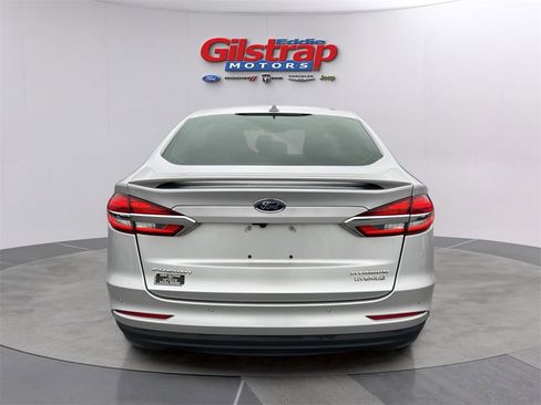 Used 2019 Ford Fusion Titanium image 4