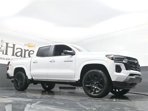 New 2025 Chevrolet Colorado Z71 w/ Technology Package image 2