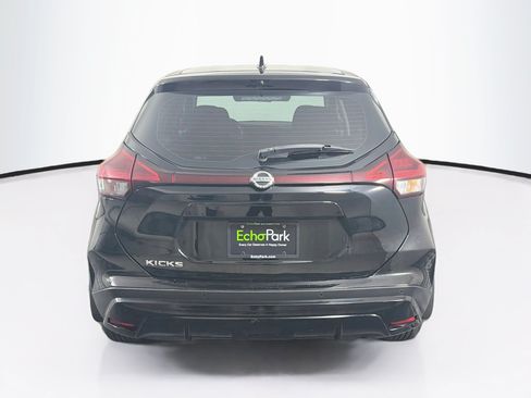 Used 2021 Nissan Kicks S FWD image 7