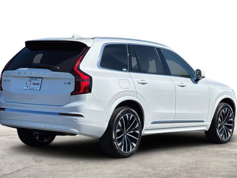Used 2026 Volvo XC90 B5 Plus w/ Protection Package AWD/4WD image 2