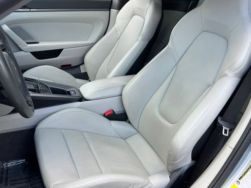 Used 2020 Porsche 911 Carrera 4S AWD/4WD image 4
