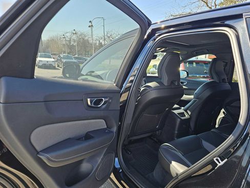 Certified 2024 Volvo XC60 T8 Ultimate w/ Protection Package Premier AWD/4WD image 19