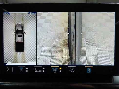 Used 2025 Chevrolet Silverado 2500 LTZ w/ Trail Boss Package image 22