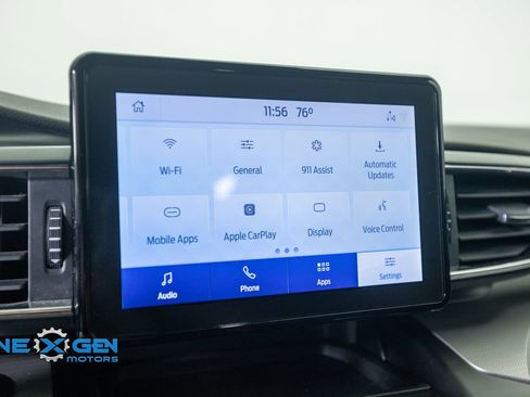 Used 2020 Ford Explorer XLT w/ Equipment Group 202A AWD/4WD image 21