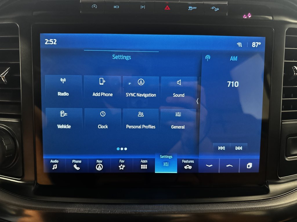 Used 2021 Ford F150 Platinum w/ FX4 Off-Road Package AWD/4WD image 31