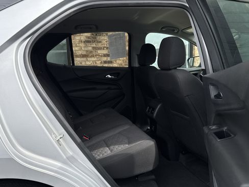 Used 2019 Chevrolet Equinox LT AWD/4WD image 12