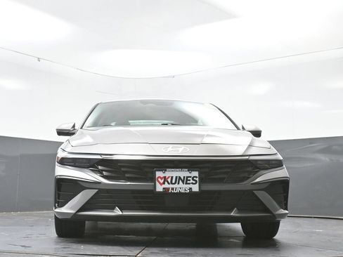 Used 2024 Hyundai Elantra Limited FWD image 53