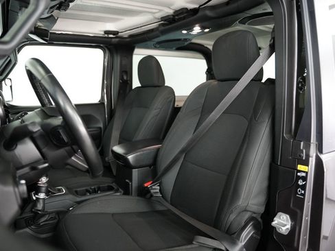 Used 2021 Jeep Wrangler Sport AWD/4WD image 38