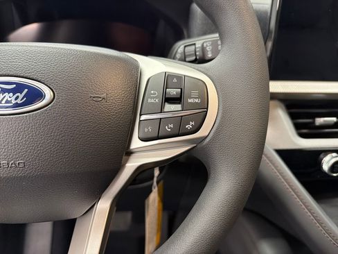 New 2026 Ford Explorer Active RWD image 20