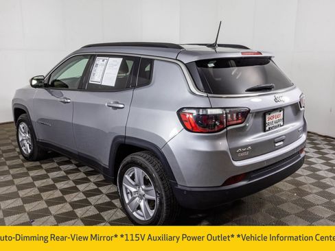 Used 2022 Jeep Compass Latitude w/ Convenience Group AWD/4WD image 19