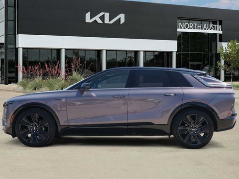 Used 2024 Cadillac Lyriq Sport AWD/4WD image 3
