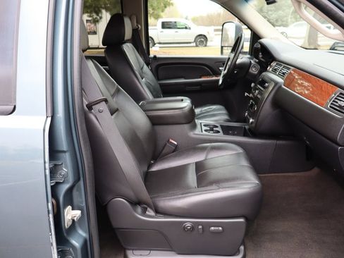 Used 2007 GMC Sierra 2500 SLT w/ Z71 Off-Road Package image 22