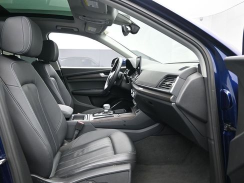 Used 2022 Audi Q5 2.0T Premium w/ Convenience Package image 32