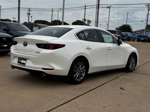 Used 2024 MAZDA MAZDA3 s FWD image 6