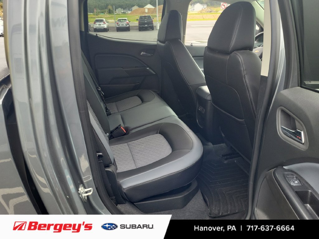 Used 2022 Chevrolet Colorado Z71 AWD/4WD image 11