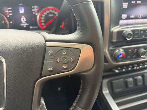 Used 2015 GMC Sierra 2500 Denali w/ Duramax Plus Package AWD/4WD image 15
