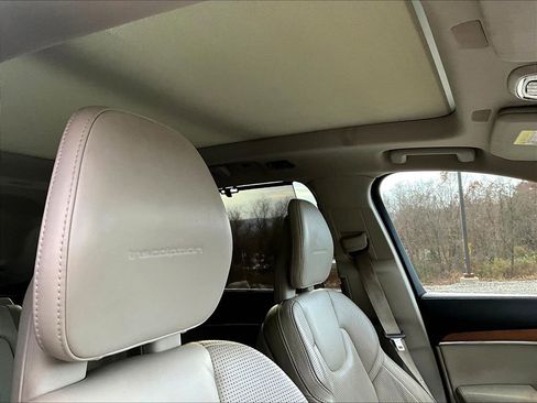 Used 2016 Volvo XC90 T6 Inscription image 19