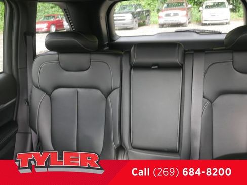 Certified 2024 Jeep Grand Cherokee Limited AWD/4WD image 38