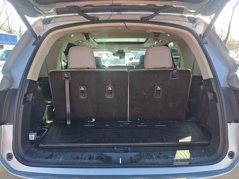 Used 2025 Honda Pilot Touring image 28