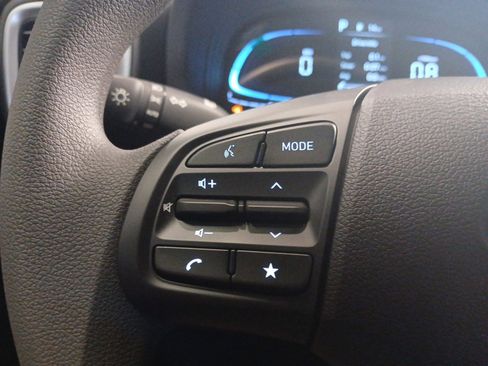 New 2026 Hyundai Venue SE image 16