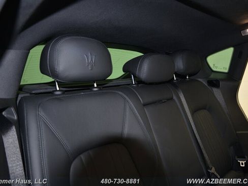 Used 2021 Maserati Levante image 22
