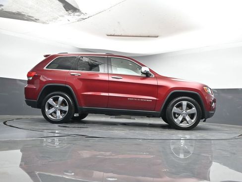 Used 2014 Jeep Grand Cherokee Limited image 29