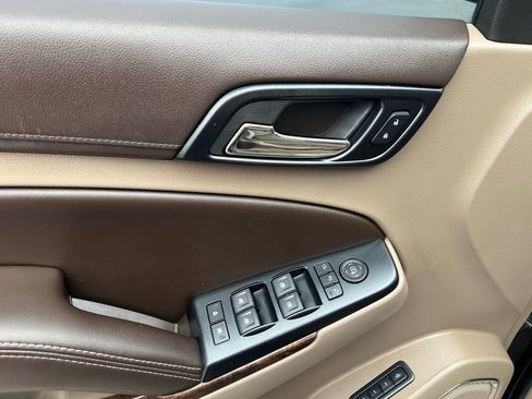Used 2015 Chevrolet Tahoe LT image 17
