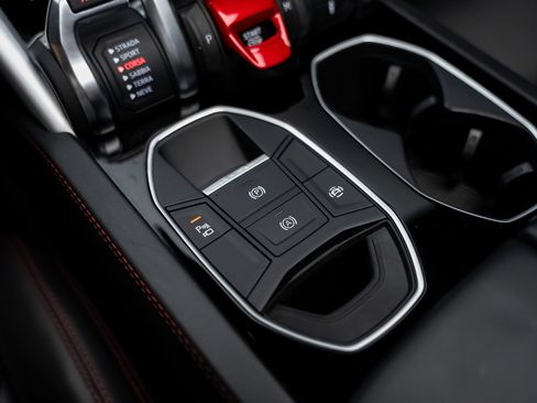 Used 2019 Lamborghini Urus AWD/4WD image 51