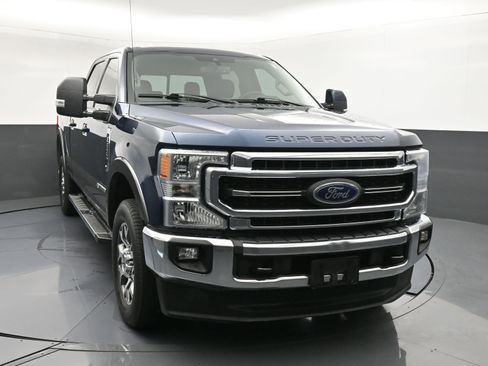 Used 2020 Ford F250 Lariat w/ Lariat Ultimate Package AWD/4WD image 2