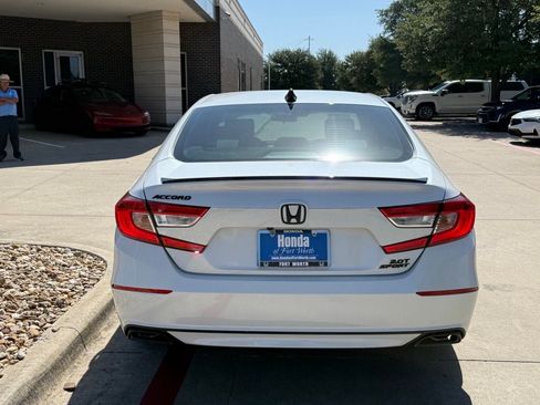 Used 2021 Honda Accord Sport image 4