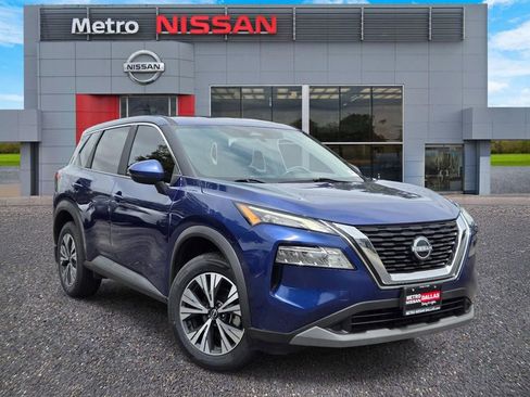 Certified 2023 Nissan Rogue SV FWD image 1