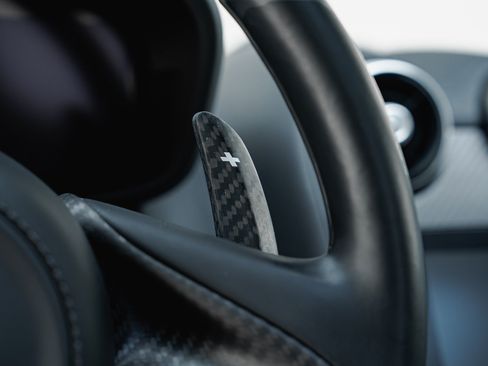Used 2023 McLaren GT RWD image 38