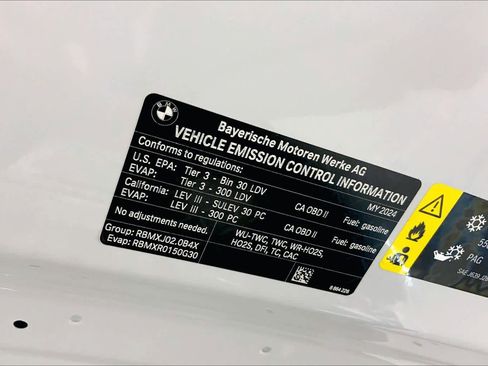 Used 2024 BMW 330i xDrive Sedan w/ Convenience Package AWD/4WD image 31