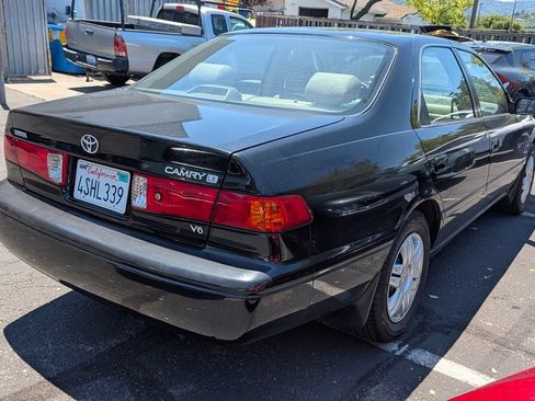 Used 2001 Toyota Camry LE FWD image 5