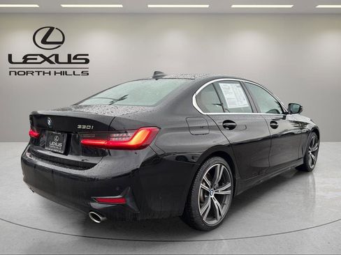 Used 2020 BMW 330i xDrive Sedan w/ Driving Assistance Package image 5