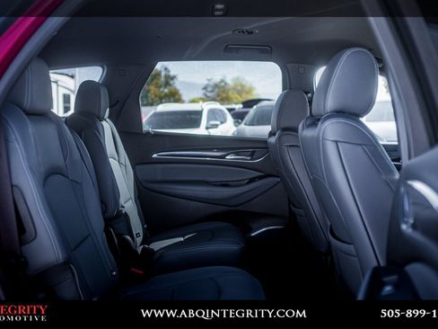 Used 2023 Buick Enclave Essence image 34