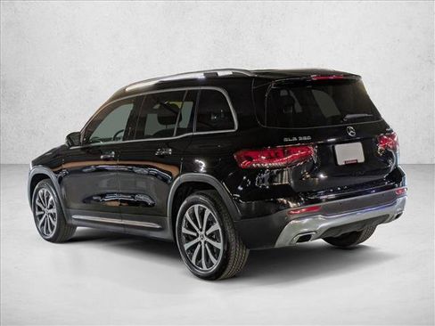 Used 2023 Mercedes-Benz GLB 250 4MATIC image 8