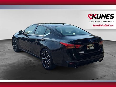 Used 2024 Nissan Altima 2.5 SR FWD image 8