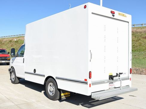 New 2025 Chevrolet Express 3500 w/ Power Convenience Package RWD image 10