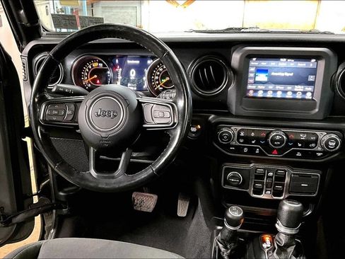 Used 2021 Jeep Wrangler Unlimited Sport AWD/4WD image 5