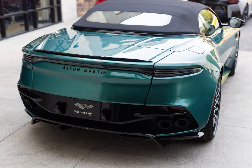 Used 2023 Aston Martin DBS Superleggera Volante RWD image 19