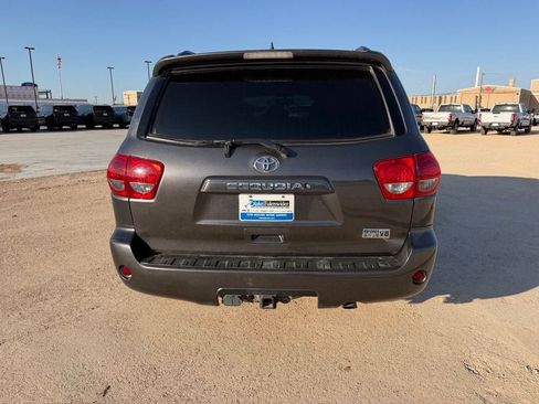 Used 2015 Toyota Sequoia SR5 w/ Premium Package RWD image 5