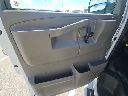 Certified 2025 Chevrolet Express 2500 w/ Driver Convenience Package RWD image 9