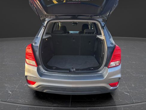 Used 2020 Chevrolet Trax LS w/ Tint and Cruise Package image 9