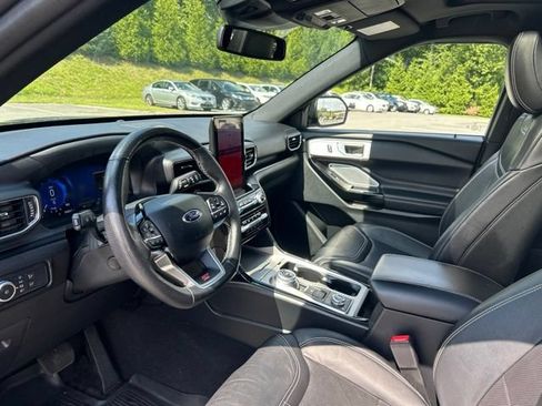 Used 2021 Ford Explorer ST w/ ST Street Pack AWD/4WD image 17