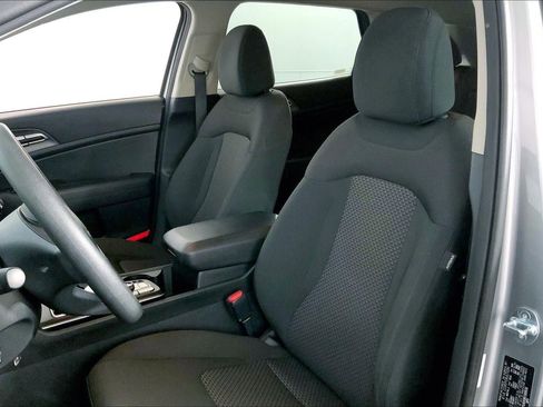 Used 2024 Kia Sportage LX image 22