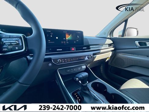 New 2026 Kia Carnival EX image 26